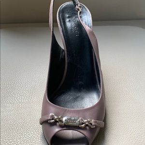 GUCCI SANDAL HEELS!! SUPER CUTE!!